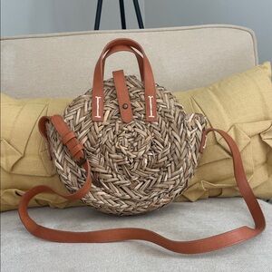 Universal Threads Brown Woven Round Bag with Tan Leather Straps